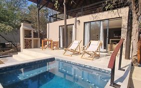 Buffalo Thorn Villa Next To Kruger National Park